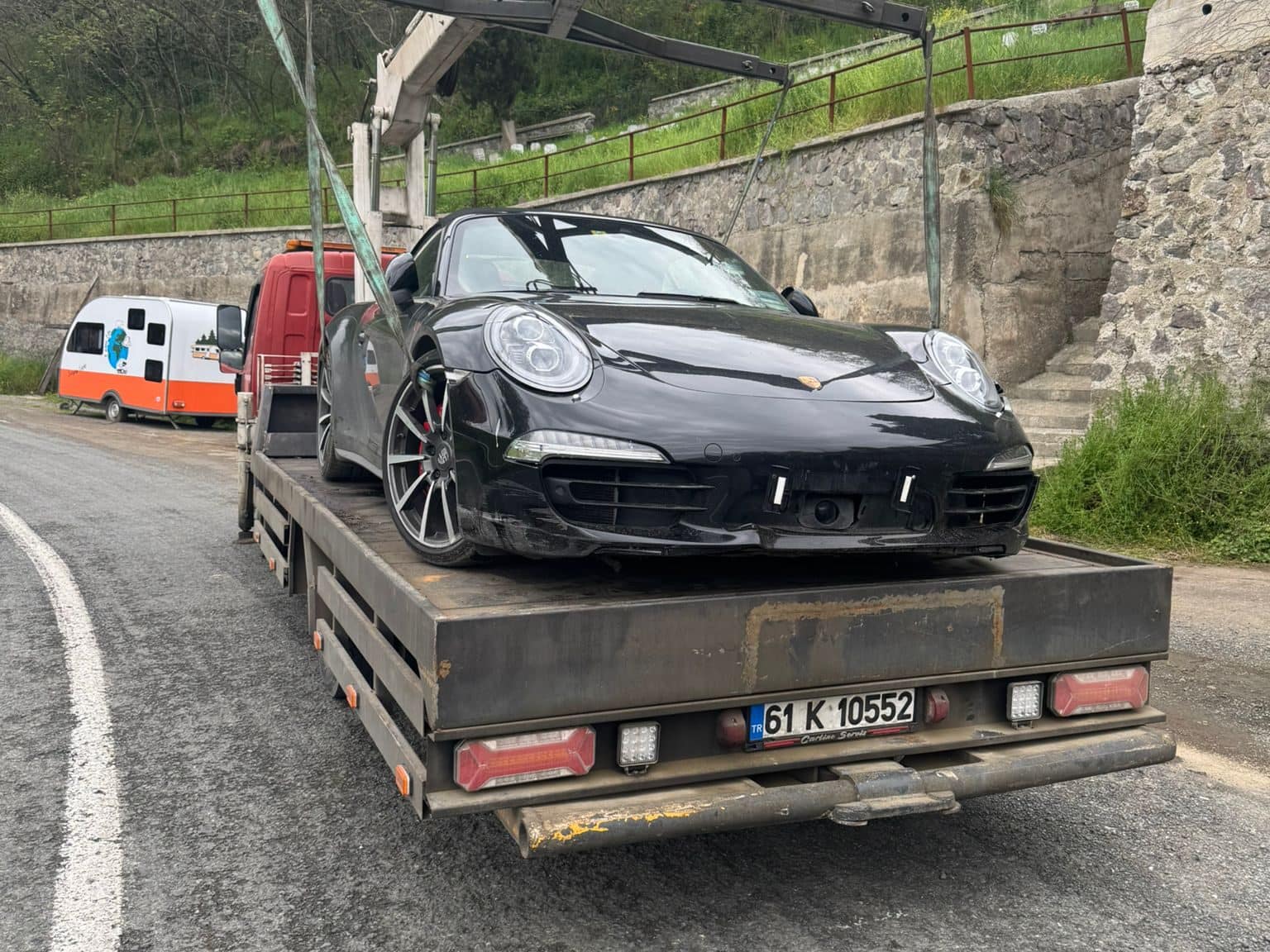Beşikdüzü oto çekici 2m araç kurtarma operasyonu